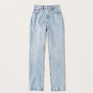 Abercrombie Curve Love Ultra High Rise 90s Straight Jean size 27 / size 4